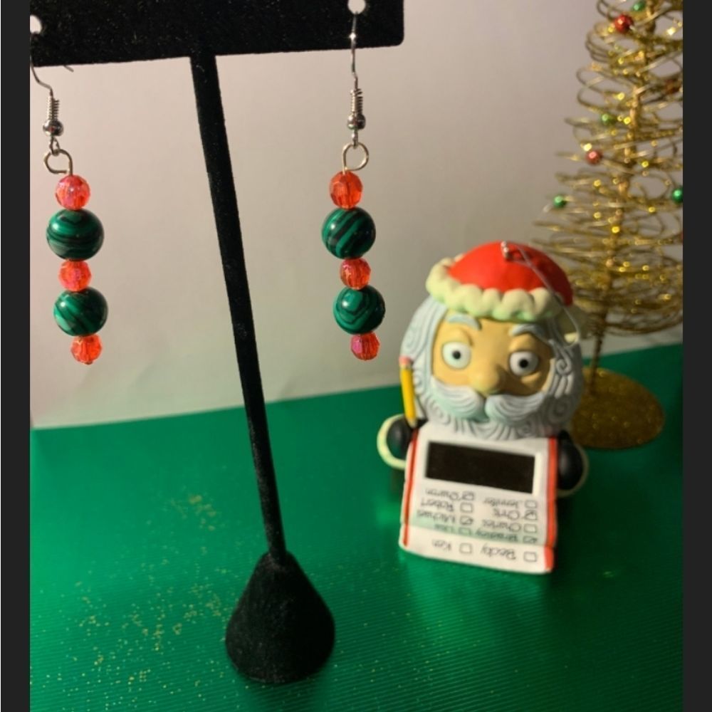 Rin's Unique Boutique - Handmade - Holiday Earrings
